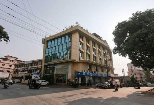 Adyar Hotel | Srinivas Saffron Hotel