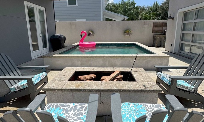 Butler Beach House | St. Augustine Beach House with Private Pool – Near Historic Downtown & steps fro