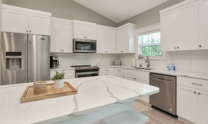 Port St. Joe House | St. Joe Bay Less Than Mile from Golf Club & Pool-Off the Grid Home