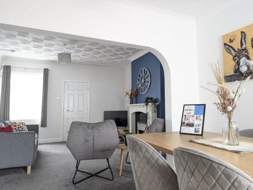 Doncaster Apartment | St Johns Hse-Sleeps 6-Fully Equipped-Workers-short, long stays