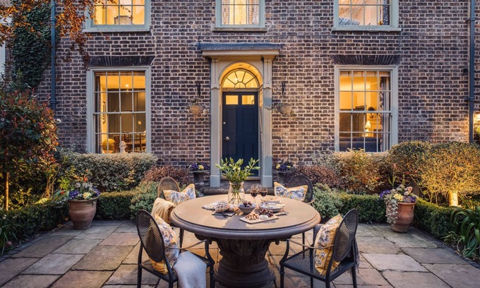 Bootham Cottage | St Mary's - a premium stay that sleeps 4 guests in 2 bedrooms
