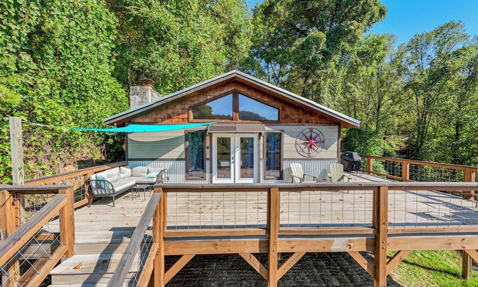 Almond Cabin | Stackstone Ridge- Gorgeous View!