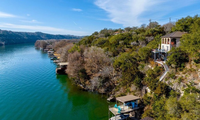 Oak Shores On Lake Austin House | Stairway to Heaven: Luxury Waterfront w/Panoramic Views, BBQ & Billiards
