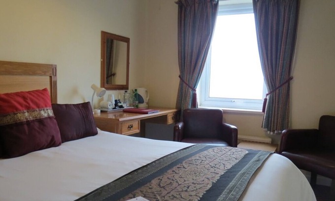 Malvern House | Standard Double Ensuite at The Wyche Inn