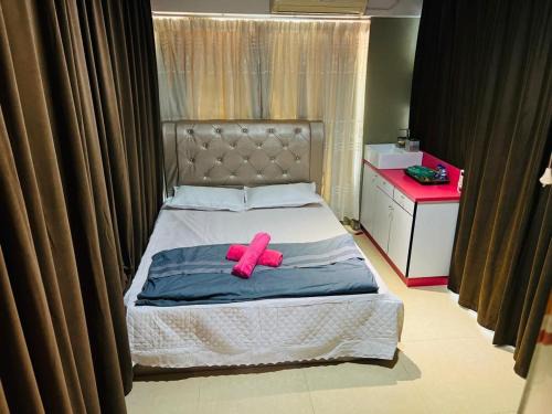 Ladang Sekolah House | Standard Queen room with Shared Bathroom