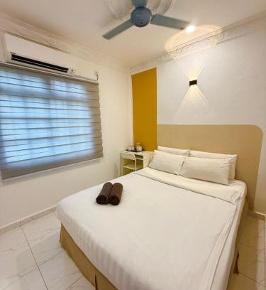 Kampung Bukit Tok Bat House | STANDARD ROOM-for 2Pax at Anggerik Impian Hotel