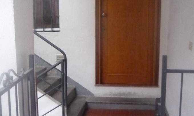 Oltretorrente Apartment | Stanza spaziosa e luminosa nel centro storico di Parma