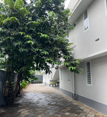 Tirunnavaya Apartment | Star Guest House