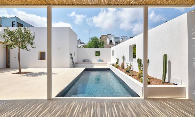 Castrignano del Capo Villa | Stark Tower by Miani Group