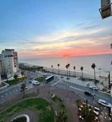 Bat Yam Apartment | Starknet
