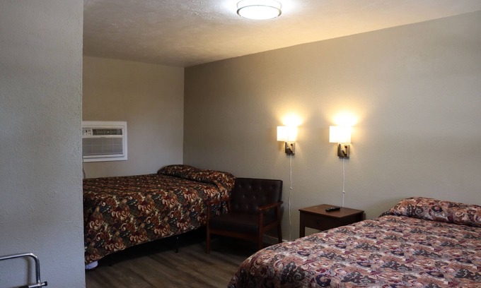 Springfield Hotel | Starlite Motel