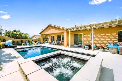 Desert Hot Springs House | Starry Night Escape