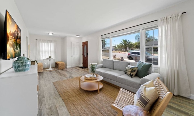Lincoln Acres House | Stay Awhile San Diego: City Views in Prime Location