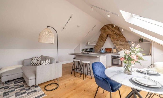 Windsor Apartment | Stay In Style With Castle Views/Prime Spot Windsor