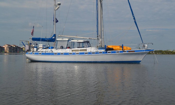 Rosario Islands Boat Rental | Stay on a sailboat Rosario