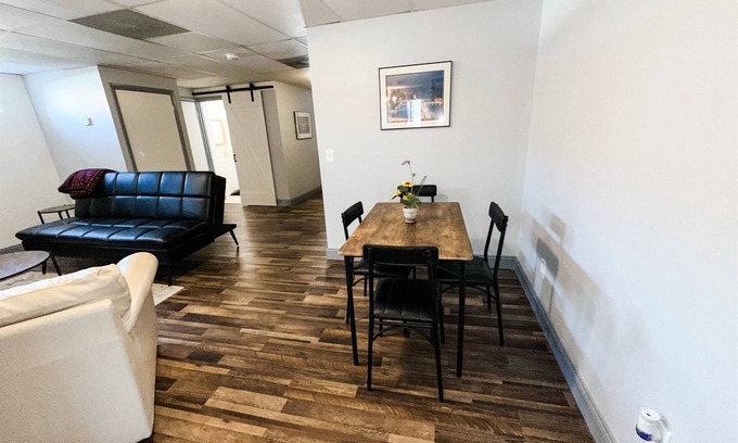 Festus Apartment | Stay On Festus Main 2 bedroom 1.5 bath Near Mercy