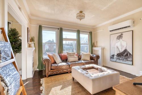Kerns House | Stay Portland - Laurelhurst Dream on Restaurant Row - 97 WalkScore