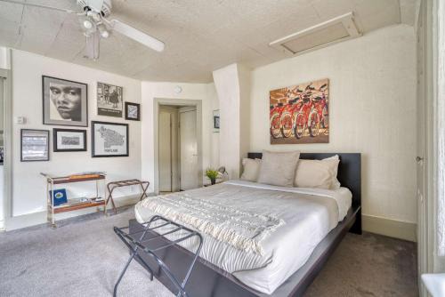 Buckman Neighborhood Apartment | Stay Portland - Sun-Filled Buckman Studio!