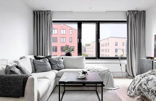 Vaxjo Apartment | Stay Premium Apt by Vida Arena and Stadium Wi-Fi