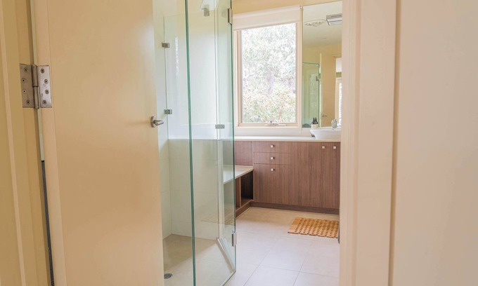 Fairhaven House | Stay Salty I 15min Walk to Beach and Surf Club