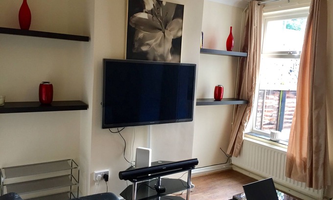 Norwich House | StayNorwich 69G - Silver Hill