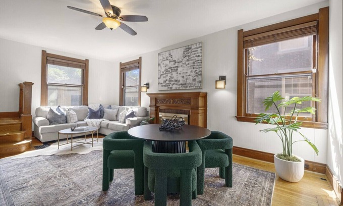 East Walnut HIlls Apartment | StaySalutaris | Cincinnati