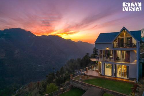 Shimla Villa | StayVista at Orion Villa with Jacuzzi, Mountain View