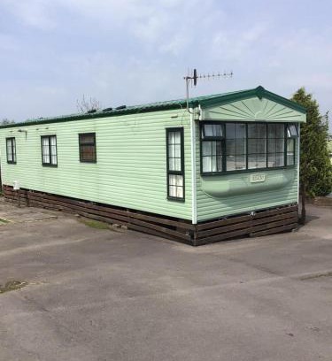 Fence Apartment | Steamer View Todber Valley Caravan Park