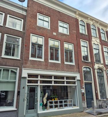 Dordrecht Apartment | Steeg 8 A en B