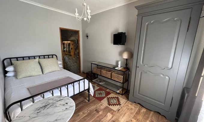 Stellenbosch House | Stellenhaus Guest Cottage