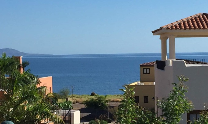 Nopolo Villa | Steps from Best Beach&LAP P00L View! Snorkel Golf Dine Swim Relax FUN 😎