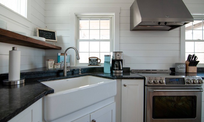 Biddeford House | Steps from secluded beach at Hoyt Neck - 3/2, short drive to KPT and GRB.