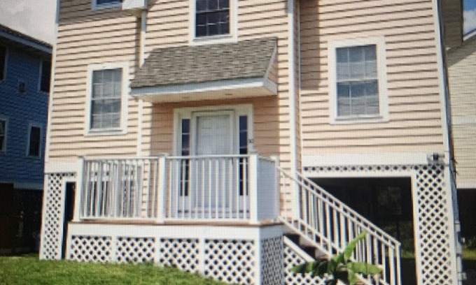 Broadkill Beach House | Steps From The Beach and Minutes to The Boards - Now Includes Linens