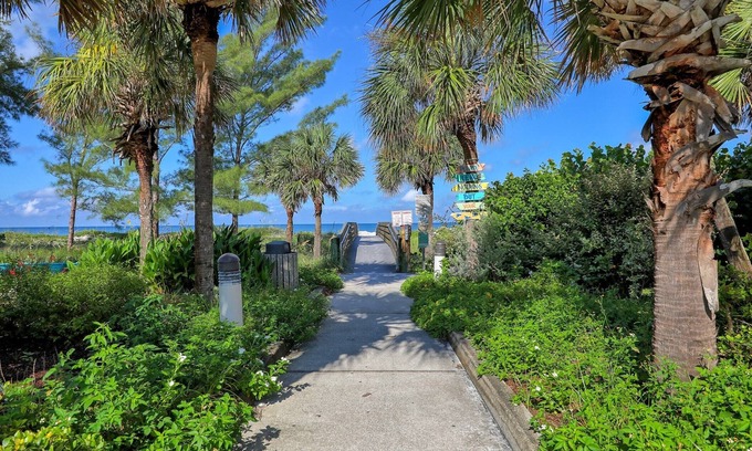 Indian Rocks Beach Apartment | Steps to Beach & Tranquility, #1 Two Minute Walk to the Beach