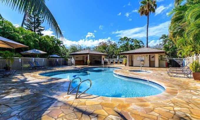 Kihei Condo | Steps to Beach | Hot Tub | Luxe Maui Retreat