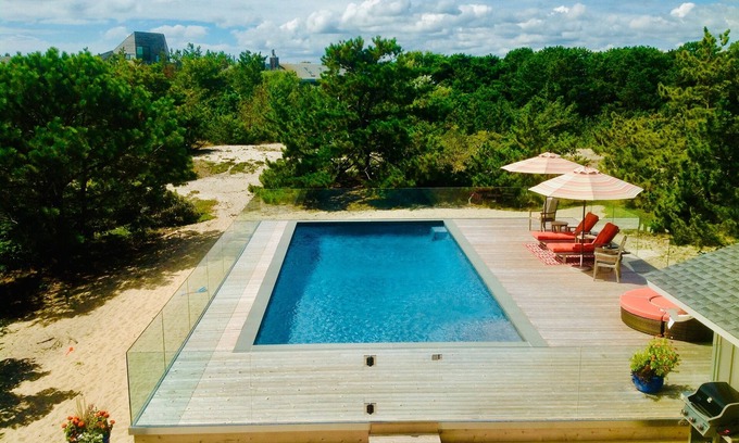 Amagansett House | Steps to one of the most Beautiful Ocean Beaches in The Hamptons