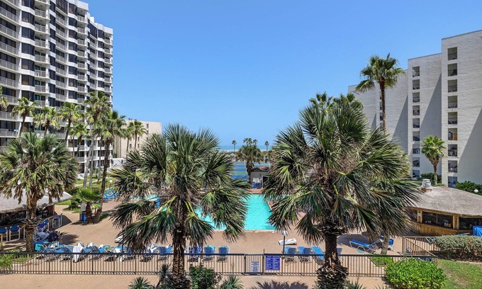 South Padre Island Apartment | Steps to Pool & Beach: South Padre Island Retreat!
