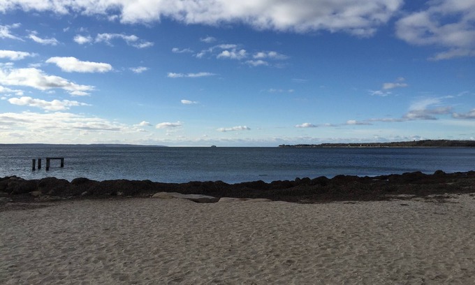 Falmouth House | Steps To The Beach. Walking Distance To All Falmouth Has To Offer