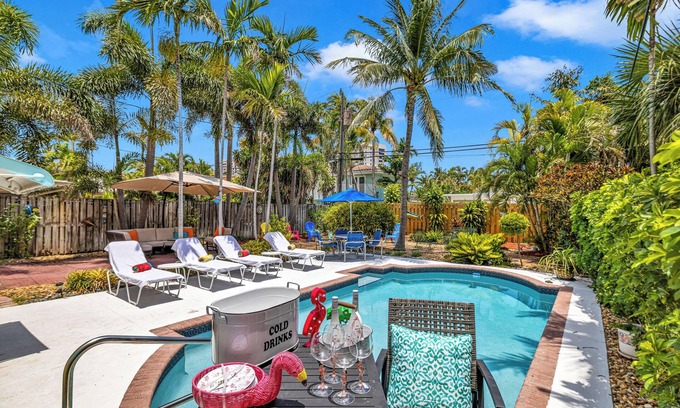 Lauderdale-by-the-Sea House | Steps to Beach, Private Pool + Walk to Dining & Nightlife, 15 Mins to Airport