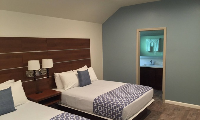 Newhall Hotel | Sterling Inn