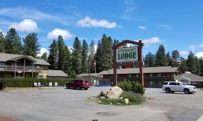 Cle Elum Hotel | Stewart Lodge