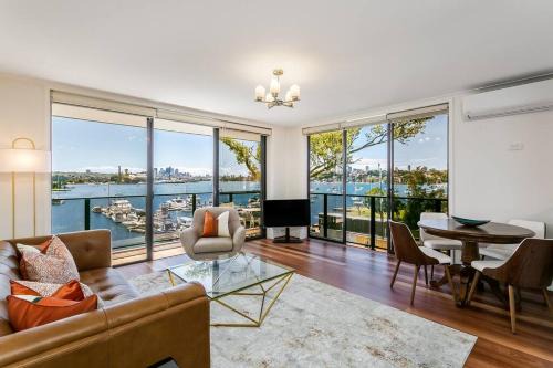 Drummoyne Apartment | STG38 - stunning waterfront apartment - Drummoyne