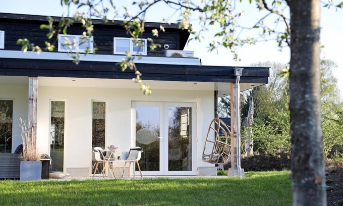 Beers Apartment | Stijlvol huisje met veranda! Tuynloodz A