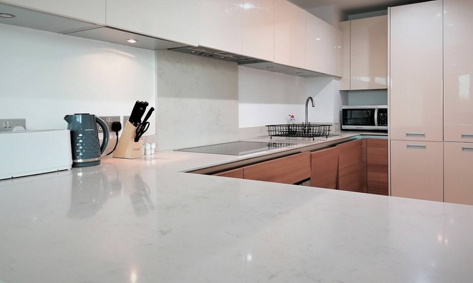 Vauxhall Apartment | Still Life Vauxhall Deluxe Two Bedroom Apartment