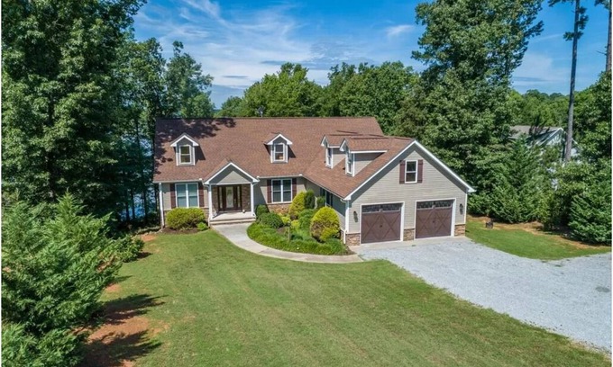 Bracey House | Still Waters Refuge | Main Lake Luxury w/Spectacular Sunset Views of Lake
