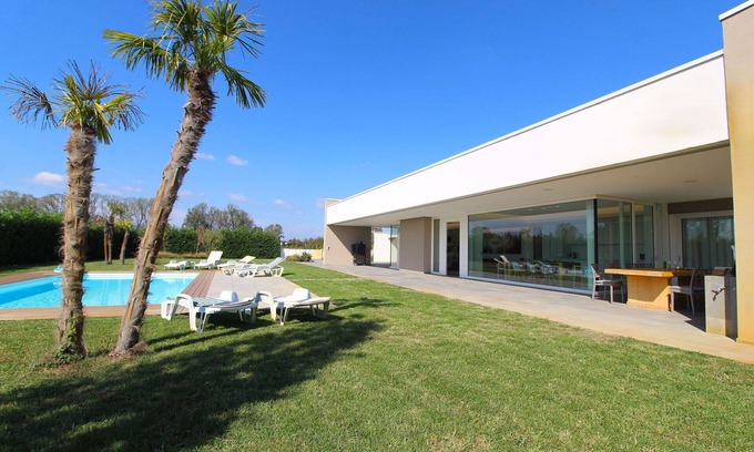 Trambacche di Veggiano Villa | Stima Home With Ac And Pool in Padova