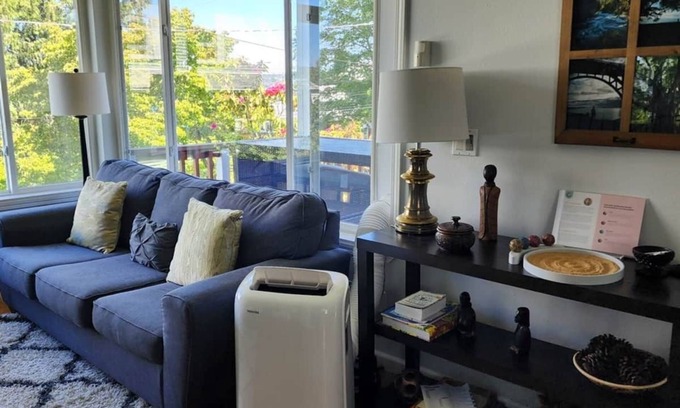 Rainier Valley House | Stocked4 Groups, Lake WA View, 15 Min > DT, SEA, WorldCup