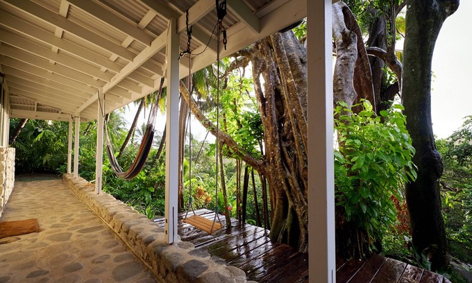 La Plaine House | Stone cottage around a Banyan tree