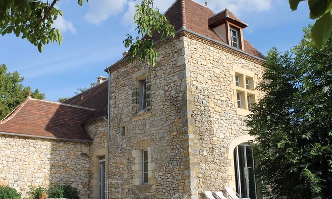 Monsac Cottage | Stone house - 3 bedrooms, Wifi, Pets allowed, Parking