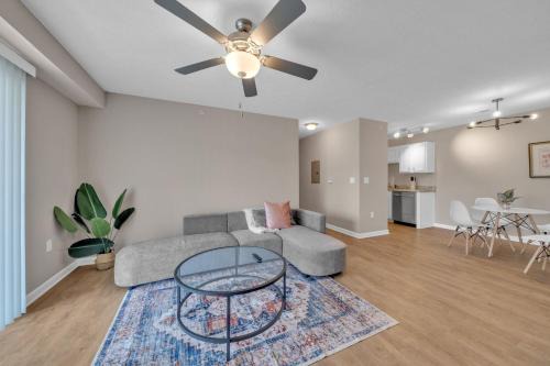 New Albany Apartment | Stonecrest 620, 2bd Apt I Free Parking I Pool